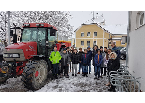 2. Klasse - "Eifriges Arbeiten in der Lernwerkstatt"